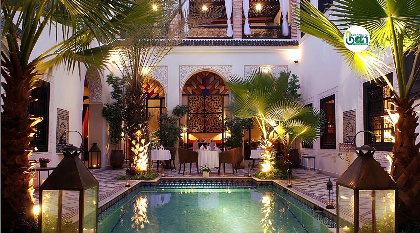 Sân riad Marrakech về đêm