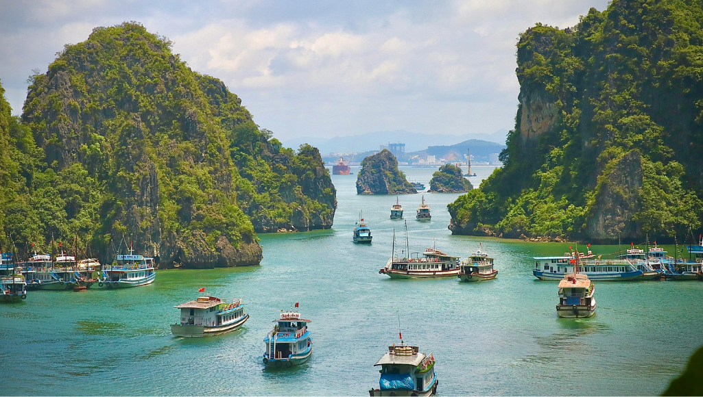 DU THUYỀN AMBASSADOR  - TRẢI NGHIỆM ĐẲNG CẤP