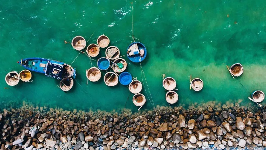 NHA TRANG - NẮNG, GIÓ VÀ BIỂN XANH 